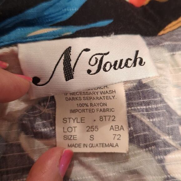 Small tropical button-down blouse 3/4 sleeve - Picture 5 of 6